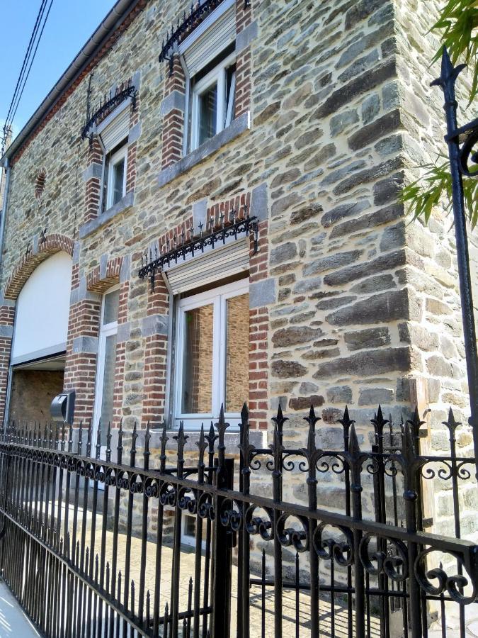 Gezellig Vakantiehuis Te Maissin ภายนอก รูปภาพ